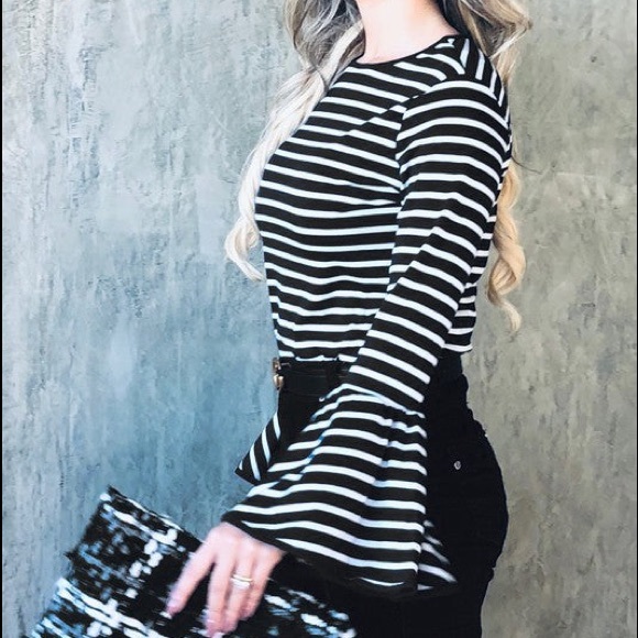🆕Classy_CHIC »B&W Striped Long »Fit&Flare« »Bell-Sleeves« Stylish Ladies Top LG - Picture 7 of 16
